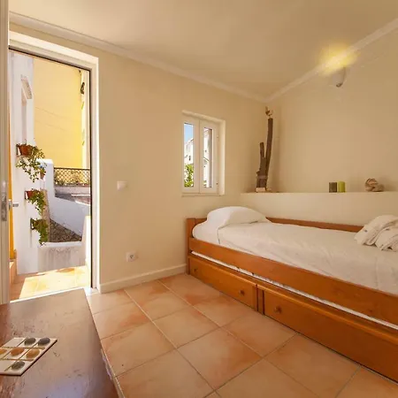 A34 - Oldtown Central Bedroom Lagos